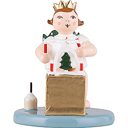 Christmas Angel Sitting with Crown and Pyramid  -  6,5cm / 2.6 inch
